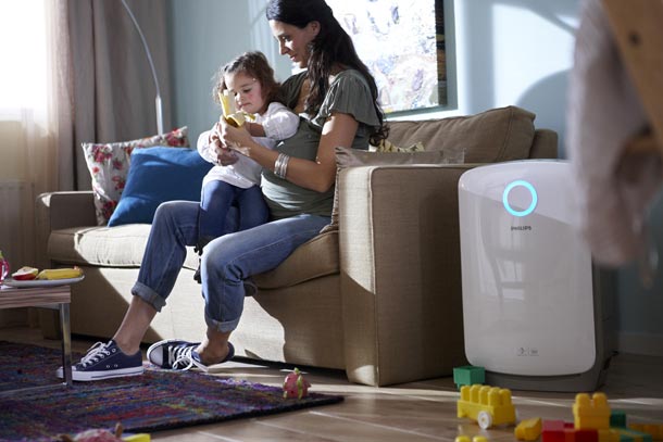 Nová kombinovaná čistička a zvlhčovač vzduchu 2v1 Philips AC4080 