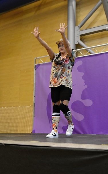 img00030.jpg