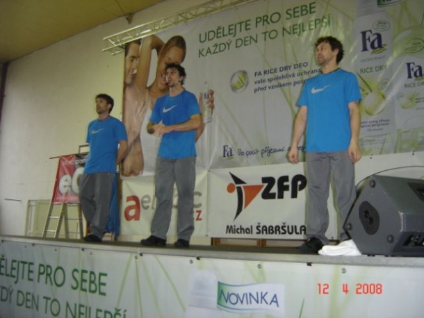 10-023.jpg