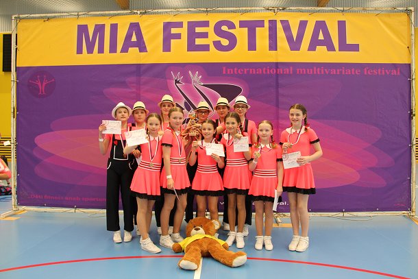 img00009.jpg