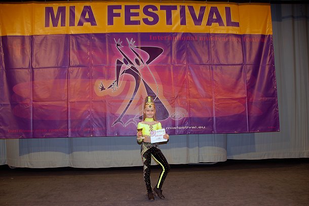 img00025.jpg